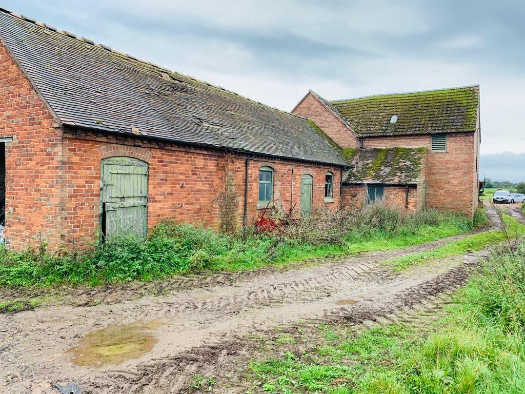 jthomasbuildltd's tweet photo. As we look to the year ahead, a look back on the projects of 2021 at J Thomas Ltd.

- Due for completion early 2022, high quality barn conversions across two sites for The National Trust 🌿. @nationaltrust https://t.co/FgkZ0ZJHgM