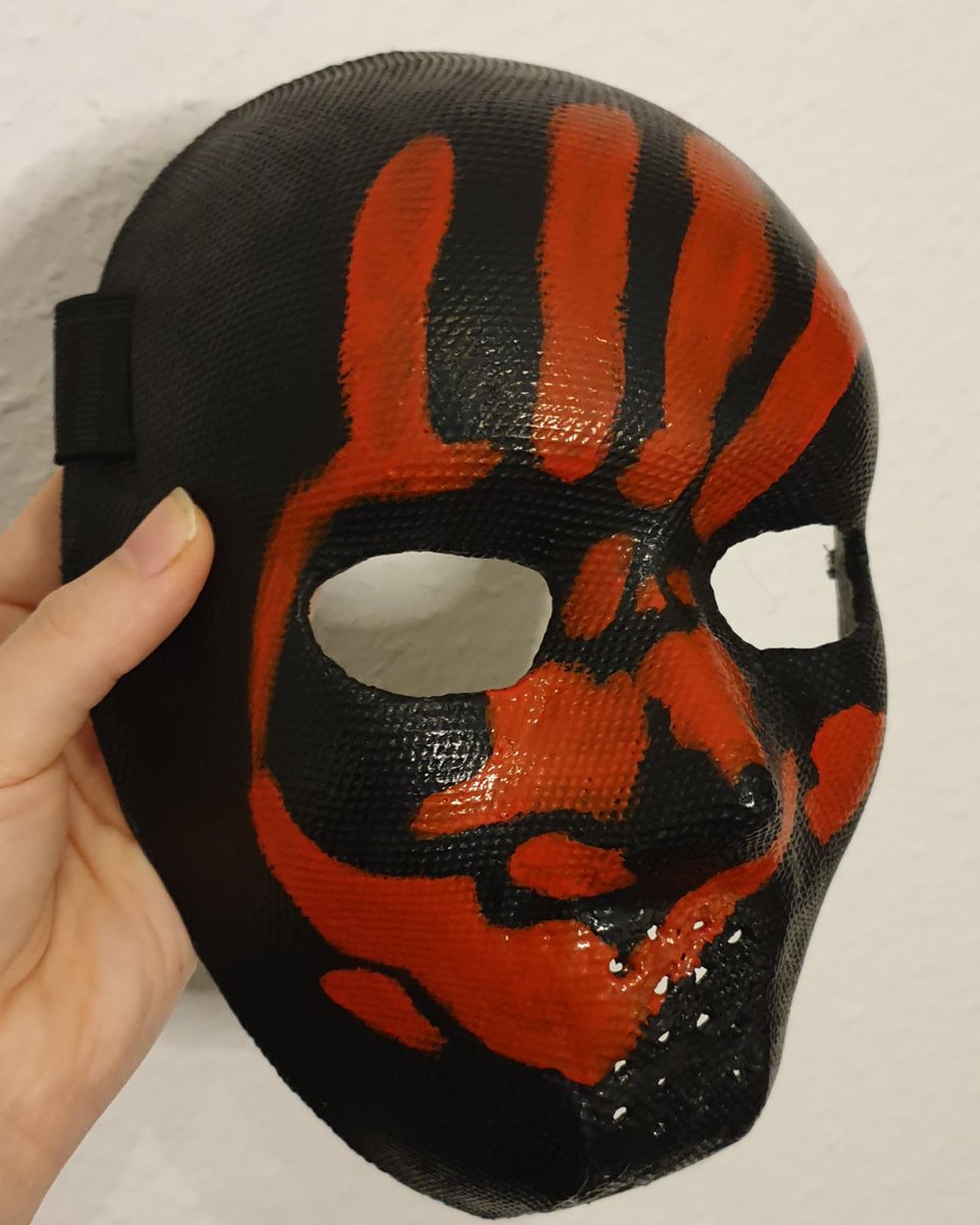 tinaxpow's tweet photo. Made a #flagsmasher mask from #thefalconandthewintersoldier
I'm not much of a crafter but at least the texture turned out nicely 😬🤌🏻
#tfatws #karlimorgenthau #flagsmashercosplay https://t.co/DLRua9pZPk