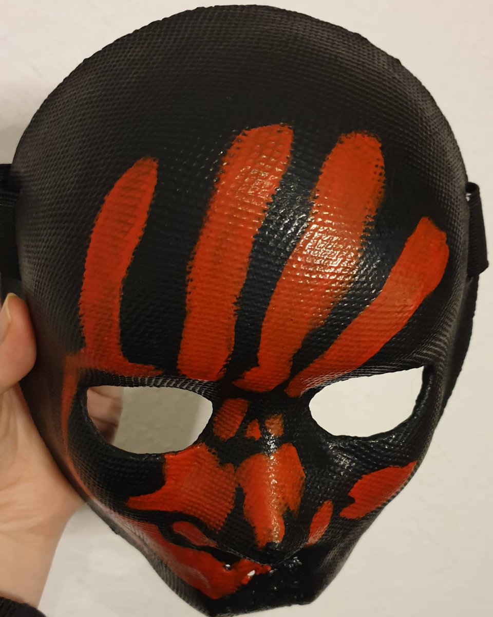 tinaxpow's tweet photo. Made a #flagsmasher mask from #thefalconandthewintersoldier
I'm not much of a crafter but at least the texture turned out nicely 😬🤌🏻
#tfatws #karlimorgenthau #flagsmashercosplay https://t.co/DLRua9pZPk