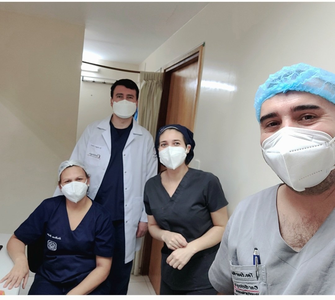 DahianaIbarrol4's tweet photo. Arrancando el año con la fortuna de hacer lo que más nos gusta! Equipo de guardia Lunes-HNI #EdgarLopez #RocíoRojas #EverMolinas https://t.co/WBM9J7v0Fr