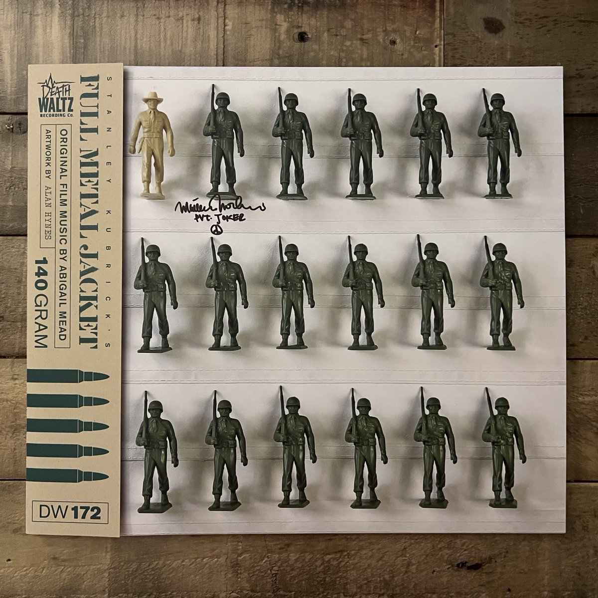 MatthewModine's tweet photo. Happy New Year! #ModineMonday is back! RETWEET by Monday, January 10 for a chance to win this signed FULL METAL JACKET Soundtrack LP from #Mondo. This SOLD OUT vinyl record features new album art by @Alan_Hynes. I'll pick one winner and announce next week. Good luck! ☮️ https://t.co/LFnZ8pJZPU