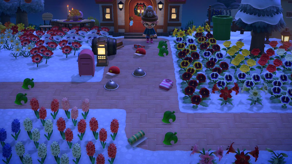 moontownart's tweet photo. Everyone else’s animal crossing island is so neat and organised and then there’s mine… I ran out of storage and just dumped stuff anywhere 😫 https://t.co/hnqAOEqhlO