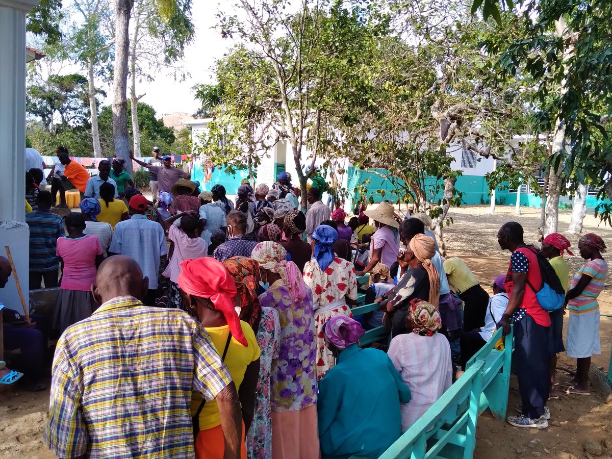 The year 2021 was filled with challenges for many, including our partners in Cap-Haitien. It has been our privilege to use our resources to support the systems that address these challenges in healthcare. We are excited to continue this in 2022 and wish you a Happy New Year!