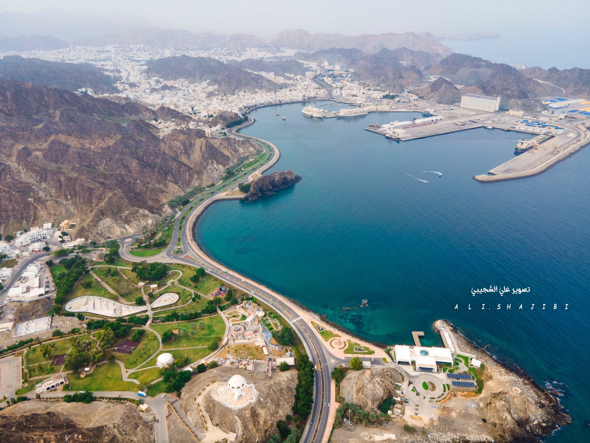 ALi_Shajibi's tweet photo. بدء عام جديد من التحديات مواصله مشوار النجاح والاجتهاد وهنا بعض الصور من ولايه #مطرح الجميلة https://t.co/GhBHL0ErjZ