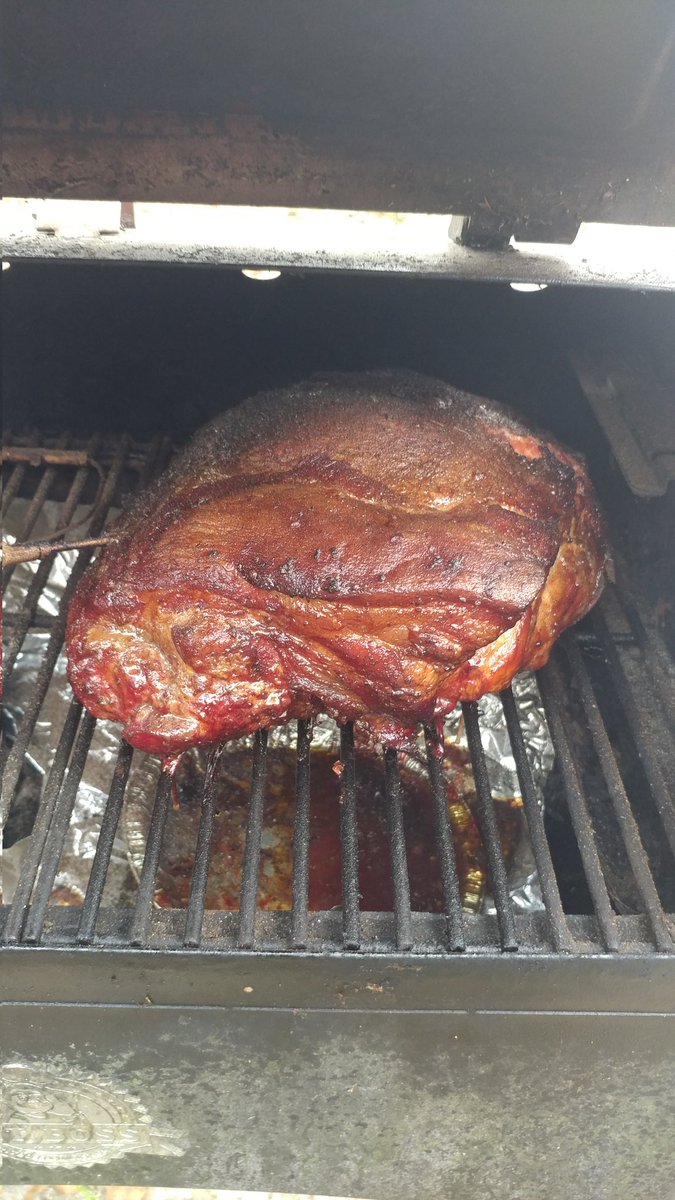 Just a little pork shoulder smoking today.  Dang it smells good!!