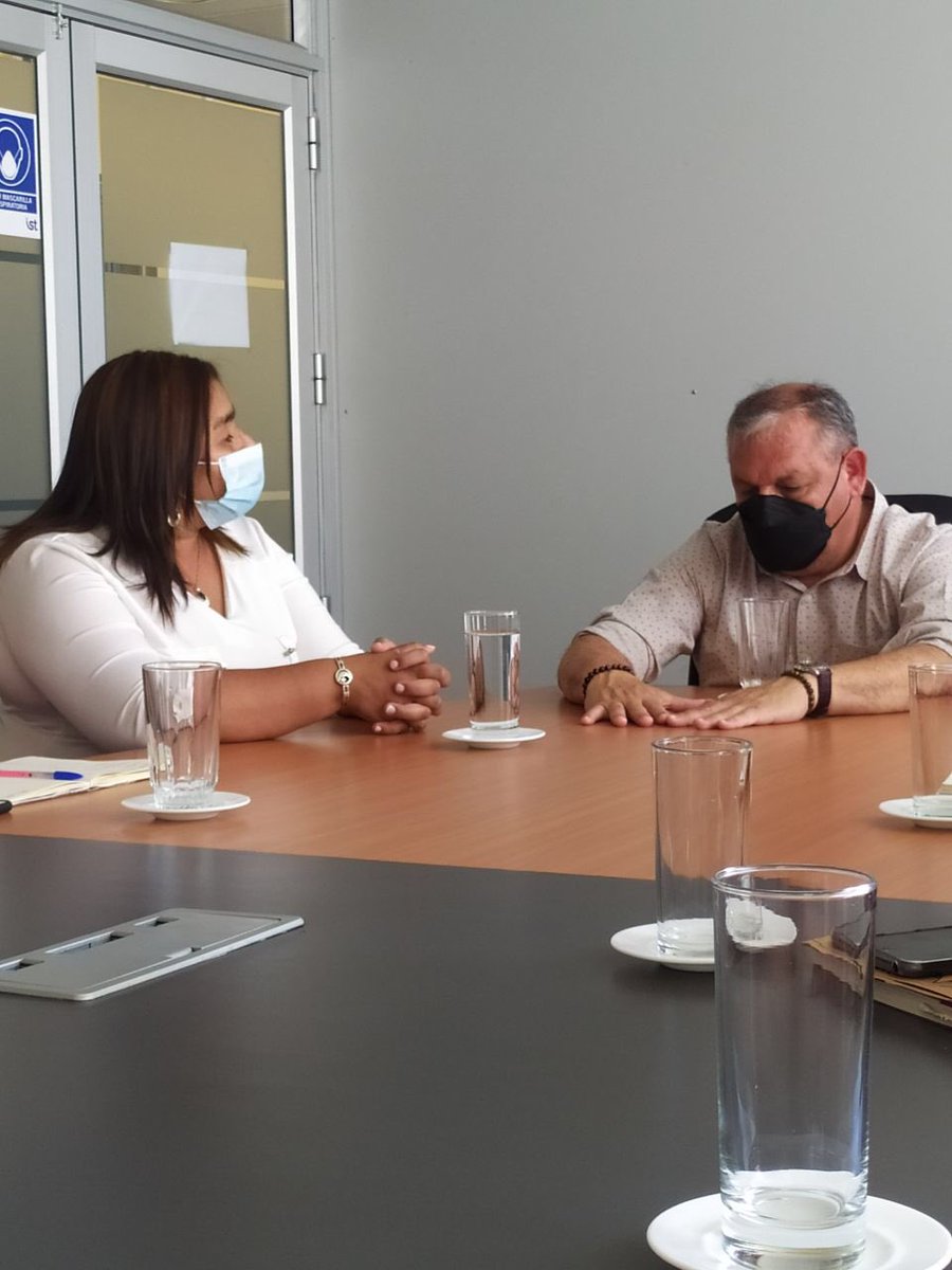 rmunda's tweet photo. Hoy he recibido a la senadora electa Fabiola Campillai, en ella se encuentra simbolizado todo el decoro del mundo, y he asumido el compromiso de luchar junto a ella por Verdad, Justicia, Reparación y No repetición…. https://t.co/0xfQ2r5EzY
