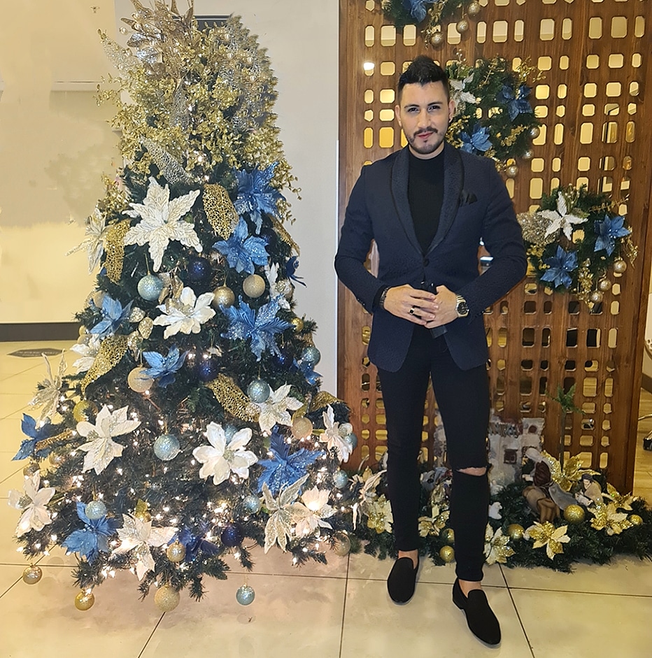 MartelHenry's tweet photo. Happy New year #2022NewYear https://t.co/88rzxhkILH
