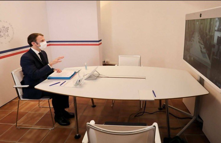 danastingregory's tweet photo. When supposed world leaders wear masks for zoom calls whilst sat by themselves in an isolated room you really have to consider how many sane people there are left in the world 🤔

#massformationpsychosis in action.

Hit retweet if you are one of the few remaining sane people 🖐 https://t.co/6RWU3Jmlxi