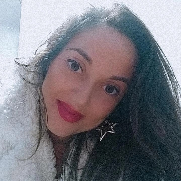 Estherguillamon's tweet photo. Recién llegado el año nuevo!!! https://t.co/CfiGgpJP0J