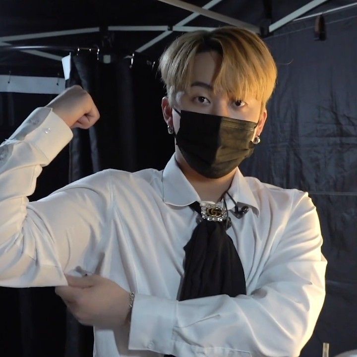 #CHANGBIN 
 
#StrayKids #스트레이키즈 #창빈