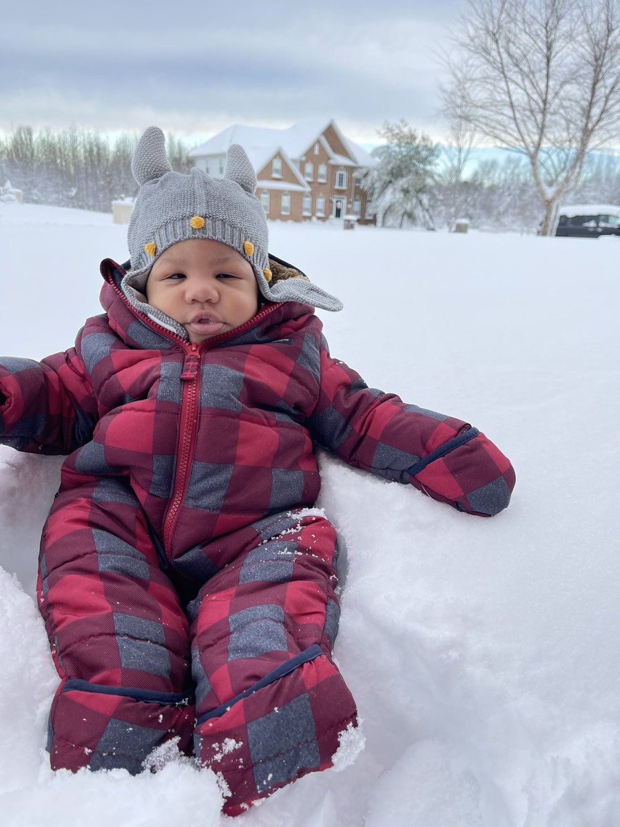 sweet_teelee's tweet photo. My grandson Dior’s 1st snow day. #Fox5SnowDay #babyitscoldoutside https://t.co/REPXWCnmtd