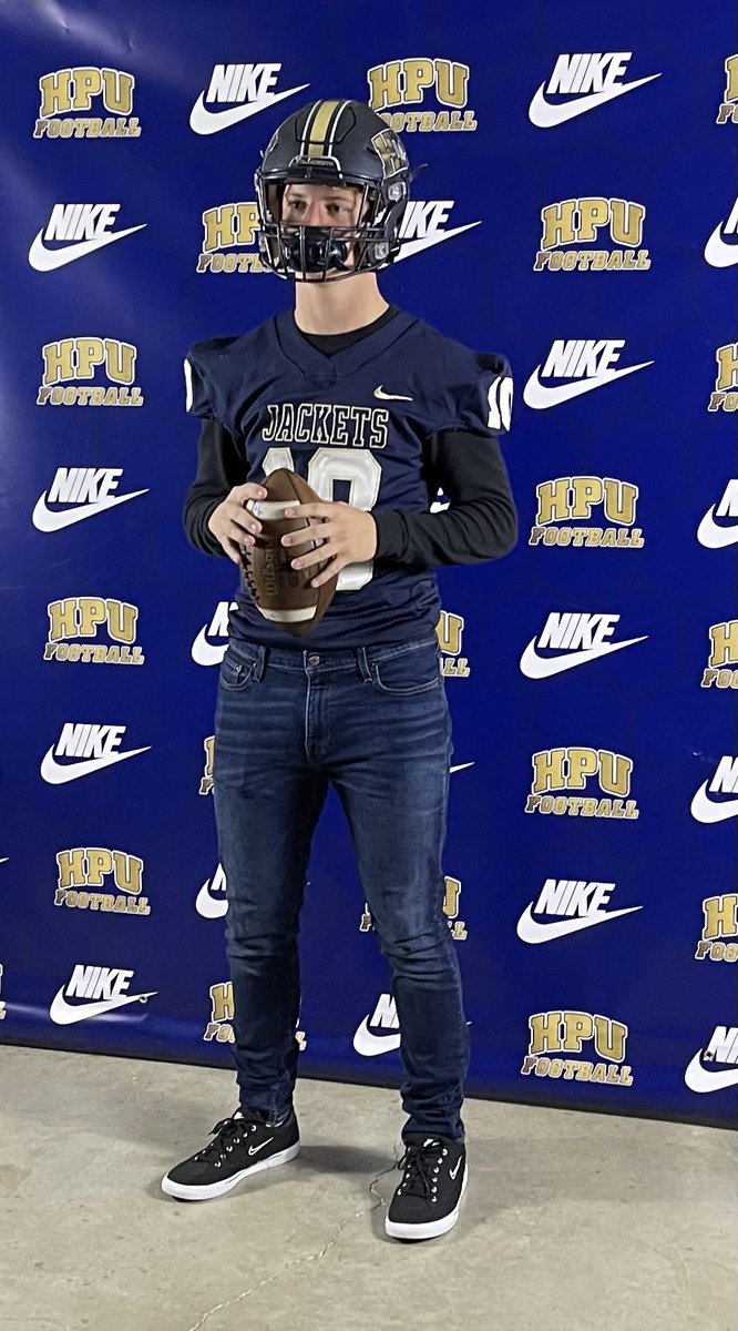 TravisMunden3's tweet photo. Had a great time meeting coaches and former players of Howard Payne University https://t.co/WXvIWhtjju