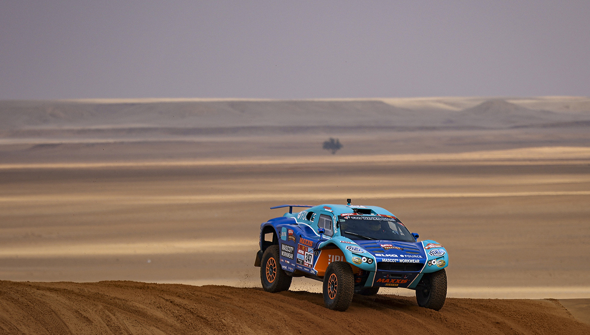 AutoInf89870323's tweet image. Tim en Tom Coronel vinden goede cadans in de duinen

Lees meer: auto-info.nl/site/12011/tim…

#timcoronel #tomcoronel @TimCoronel @TomCoronel #dakar #dakarrally #dakar2022 #dakarrally2022