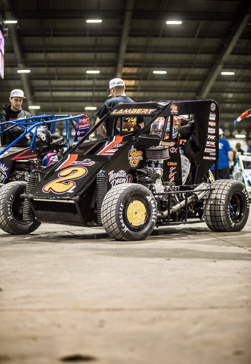 atownlambert92's tweet photo. . @TulsaShootout  in the books, @LlcSawyer gave me a car to win but driver didn’t capitalize . Still super cool to be throwing sliders for the lead on a Saturday night. Excited to run some races this year @PortCity_Racing when we can and come back next year stronger.🤘🏽#2 https://t.co/VFSoDHz5Vw