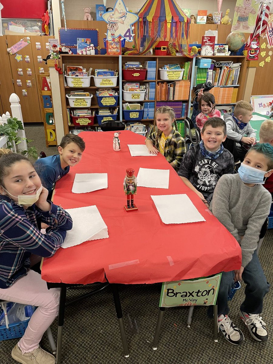 Simpson2ndgrade's tweet photo. Christmas Breakfast 2021! https://t.co/SnGWXaYzbW