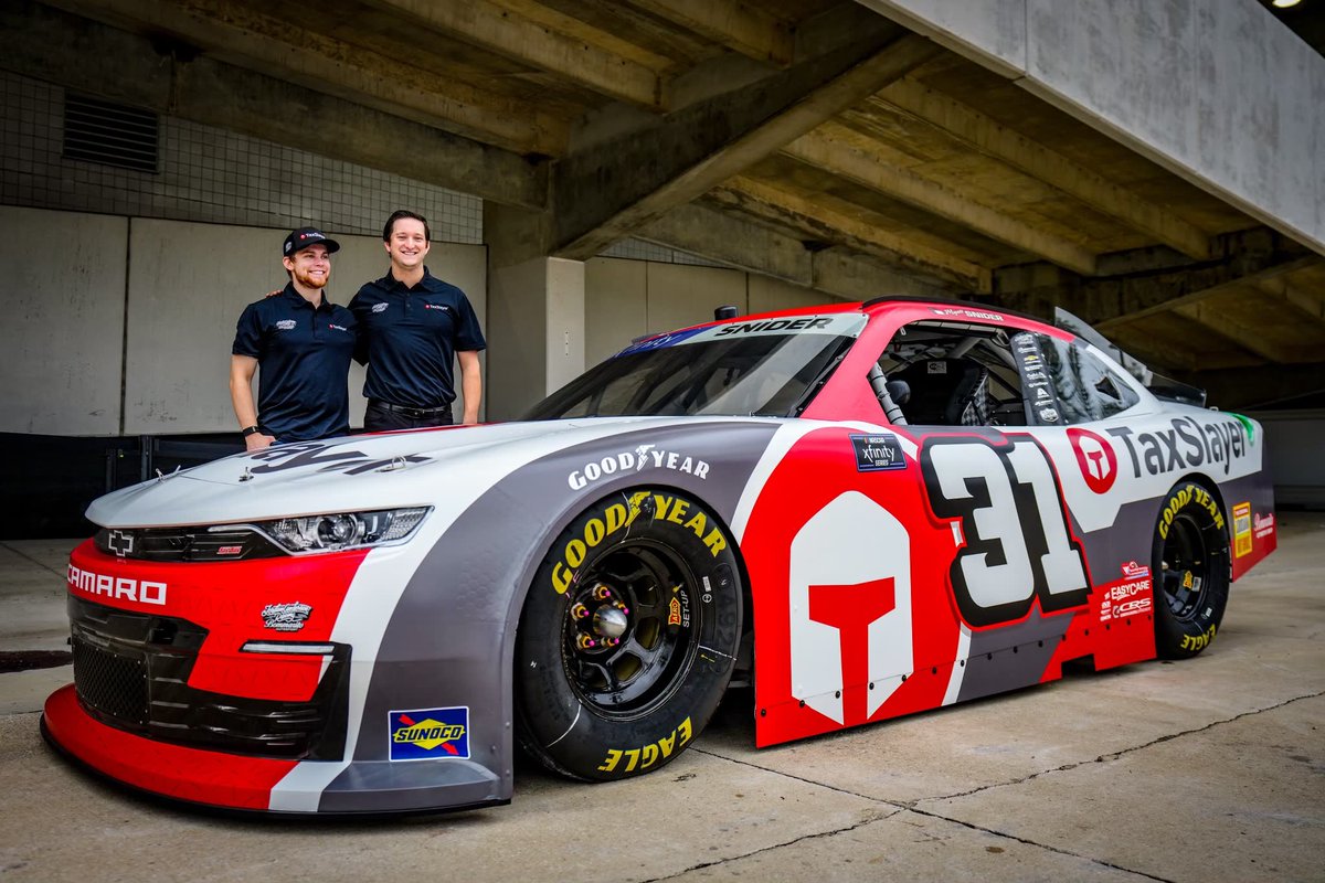 cwallis347's tweet photo. Honored to be a part of this unbelievable team as we welcome @MyattSnider and @TaxSlayer to the No. 31! 2022 is already off to an amazing start and I can’t wait to see where we go from here. #SeeYouAtTheTrack @JohnBommarito @j66anderson https://t.co/4lmVPqjuKl