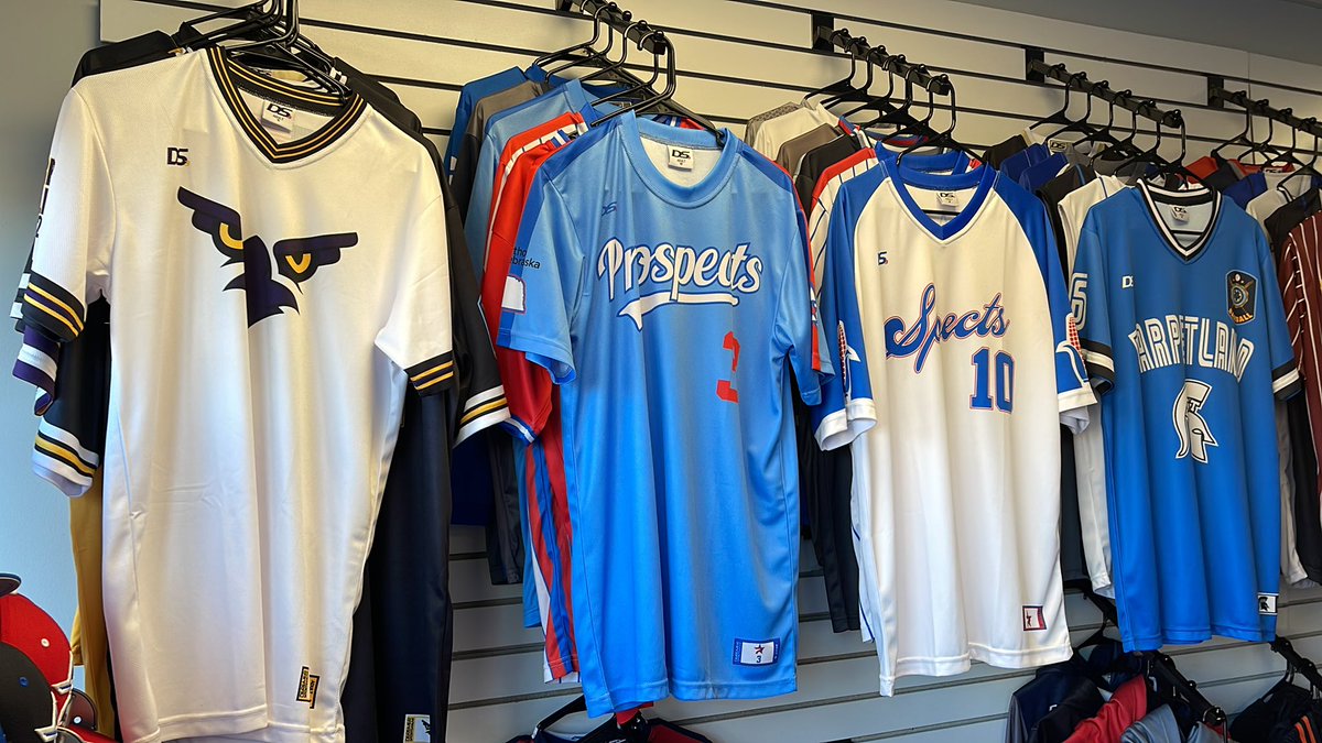 DEREMER SPORTSWEAR-EST. 2016 tweet media