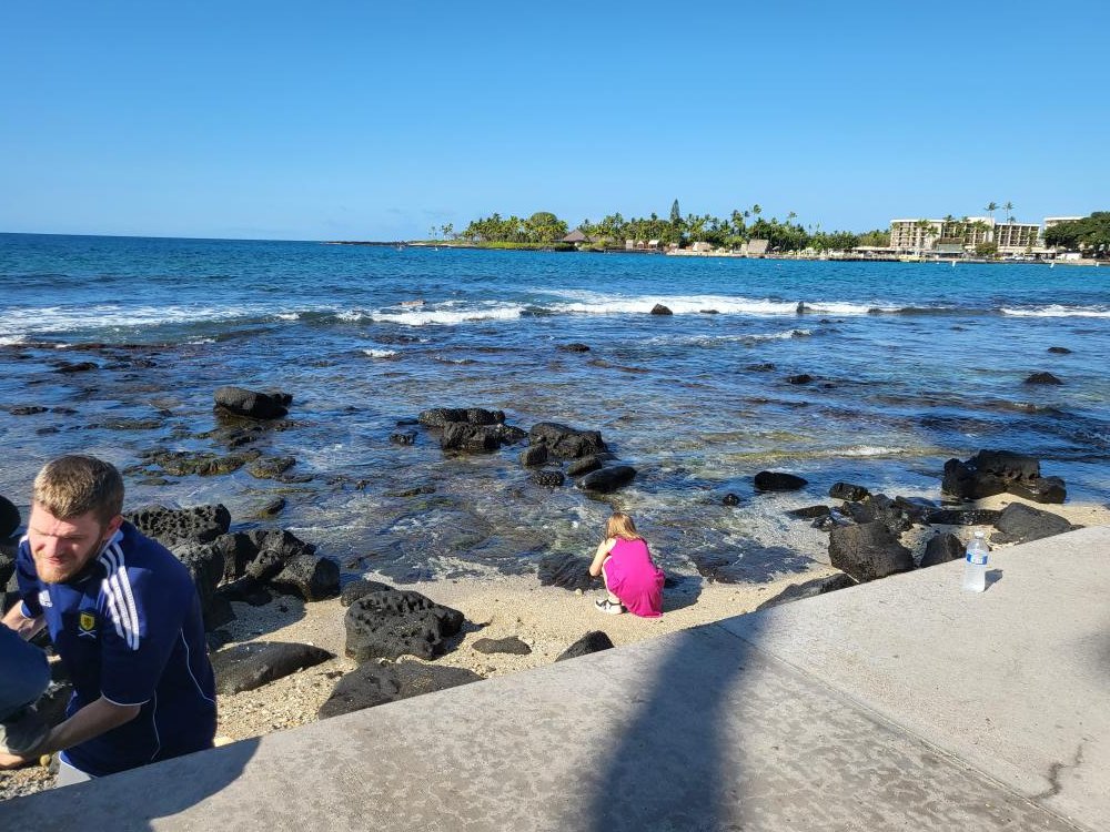 jentacular75's tweet photo. Just thinking about how on Dec 13th I was here, drinking coffee. *sigh* https://t.co/bnkkd8LUSg