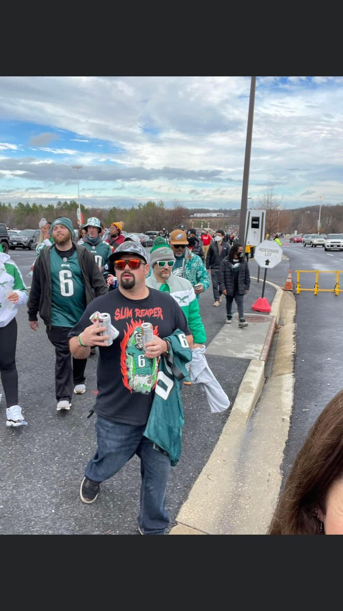 CLeeOaktonVa's tweet photo. When it cost $15 for a drink in the stadium you gotta crush em before you get in!!! #TripleFisting #FlyEaglesFly https://t.co/14fVNhlntc
