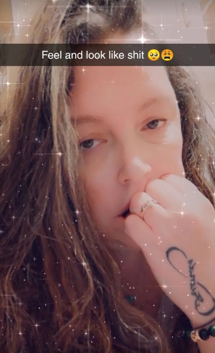 Calamitytamara's tweet photo. This is killing me being sick not being about to keep anything down 🥶🥵 i dont no weather to cry or not #mentalhealth #MentalHealthAwareness #covidpositive #sick #Down_Fall #NoMore 😩😩😩 https://t.co/QZCIQUaxy1