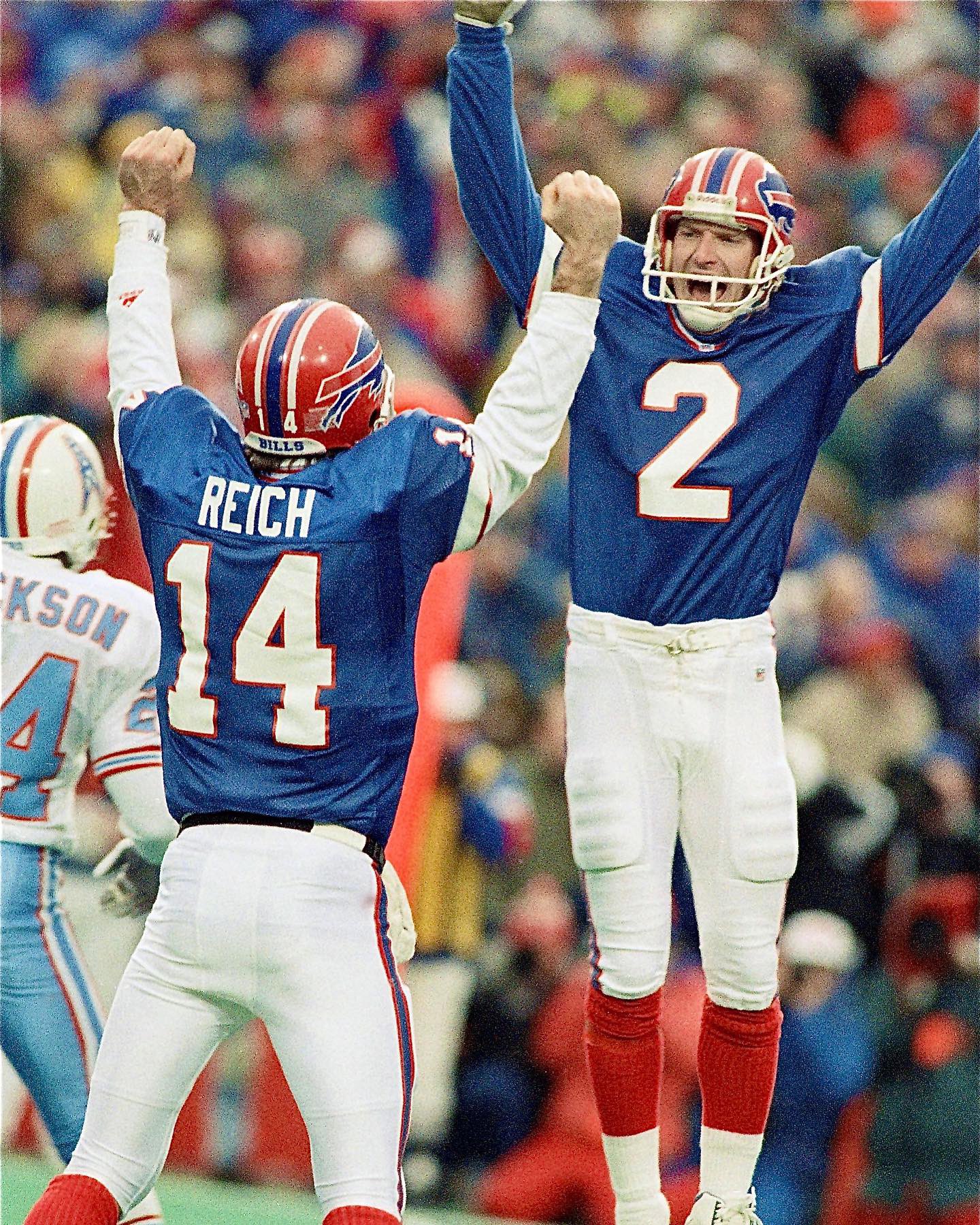 Specialitet Latterlig buste Bills Legends Community on Twitter: "On this day, January 3, 1993 - The  greatest comeback in @NFL history took place! The Buffalo Bills overcame a  35-3 deficit in the 1992 AFC Wild