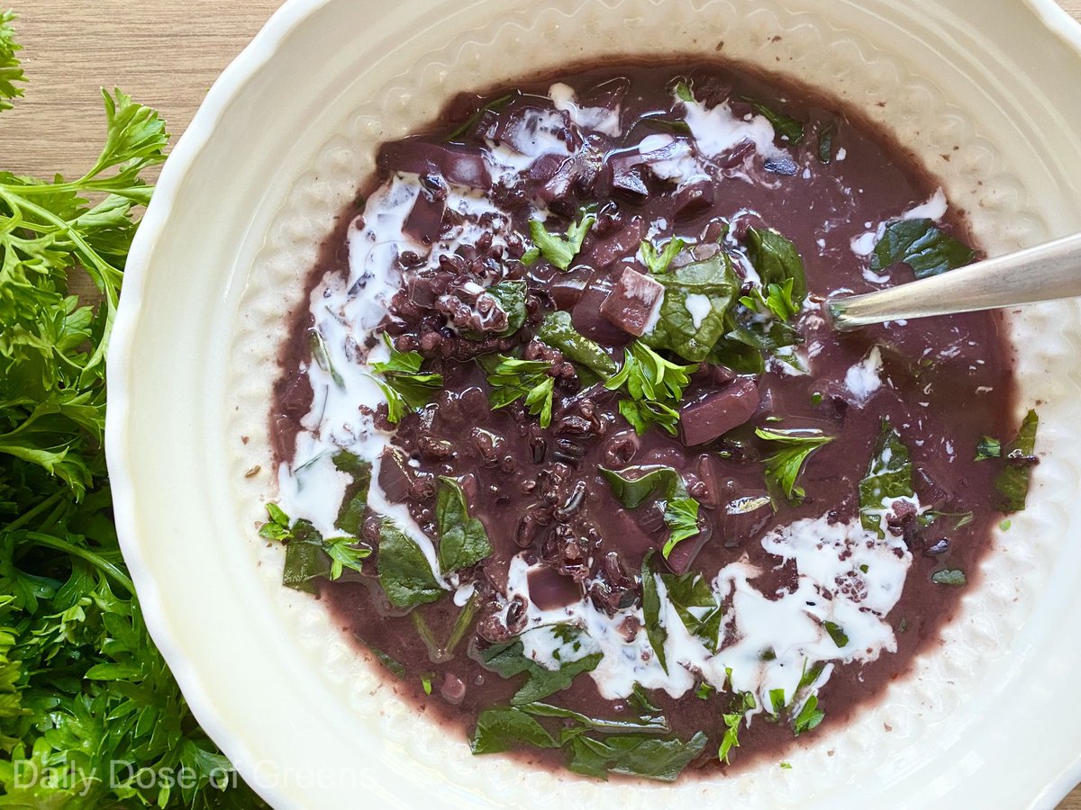 MaryRossF's tweet photo. Mushroom &amp; Black Rice Soup -- so nutritious and comforting! https://t.co/e51OvsC1qO #souprecipe #plantbased #healthy https://t.co/Krbwx0xyKn