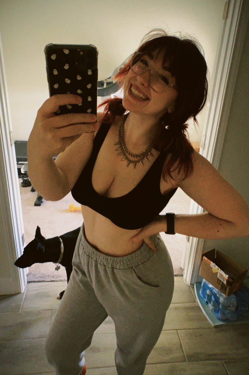 laurelrothamel's tweet image. Felt like I had to try it haha ✨