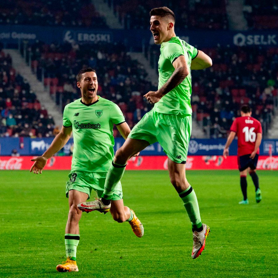 Athletic Club on Twitter: "📸 Hat-trick happiness 😊 ✍️ How are we feeling,  Athleticzales? 👇 #OsasunaAthletic #AthleticClub 🦁  https://t.co/GFxnZ62Ipp" / Twitter