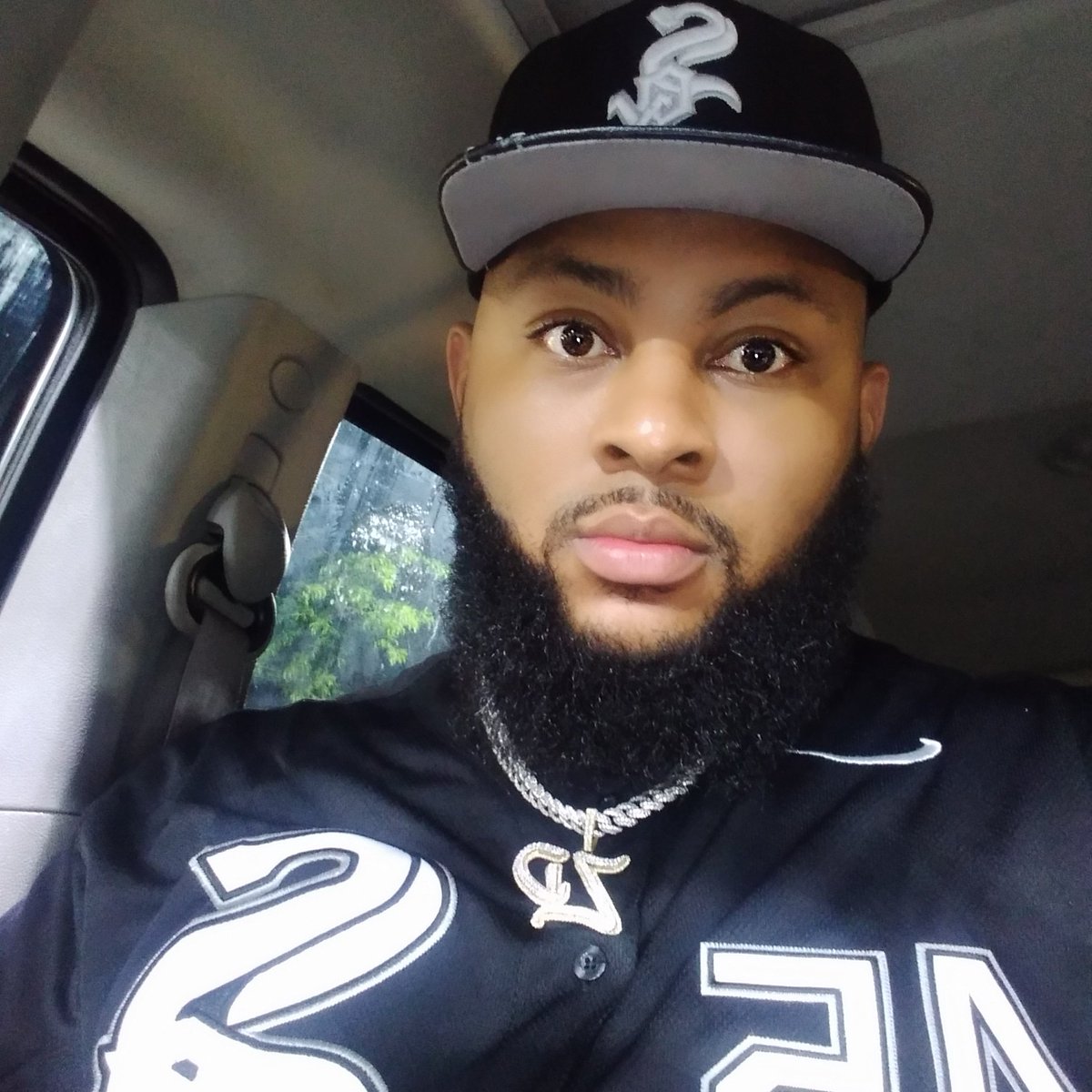 Zone_Dee's tweet photo. "Living for today cause I ain't promised tomorrow you can Own yo watch but time is just borrowed" https://t.co/7CgMaefOaz