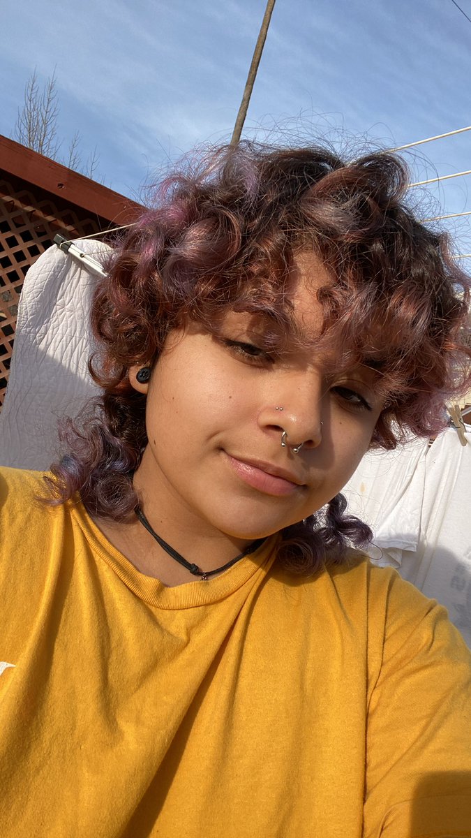 lizzaboopity's tweet photo. In love with my hairπ the way it dried after my shower today, the length, the way all the colors have faded out togetherππ½π im #2kool https://t.co/RPvxfvbexQ