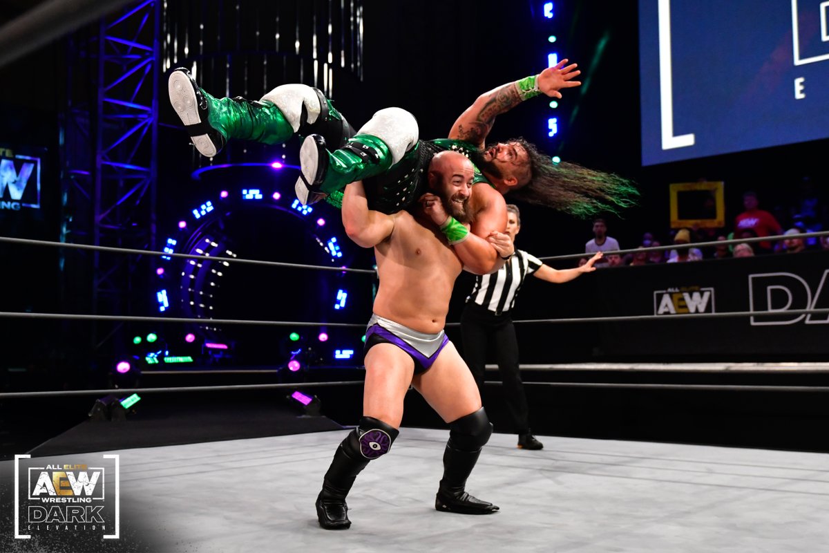 AEW's tweet photo. The cohesive teamwork of #DarkOrder's @SilverNumber1 & @YTAlexReynolds led them to victory over the debuting duo of @thebigorlando & #ShayneStetson, in this great tag team match here on #AEWDarkElevation.
Don't miss a second of the action!
▶️ https://t.co/c35LyEztvp https://t.co/zAlCTDJyWZ