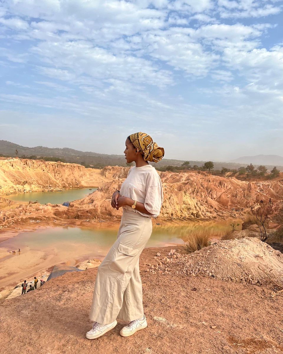 Les mines de kintinia situées dans la préfecture de Siguiri ❤️🙏🏽

Merci <a href="/MayWest_/">May tu vas où encore ?</a>  nous ne sommes certes pas au département du tourisme guineen mais aujourd’hui nous contribuons largement à la valorisation de l’image de ce beau pays ❤️💛💚