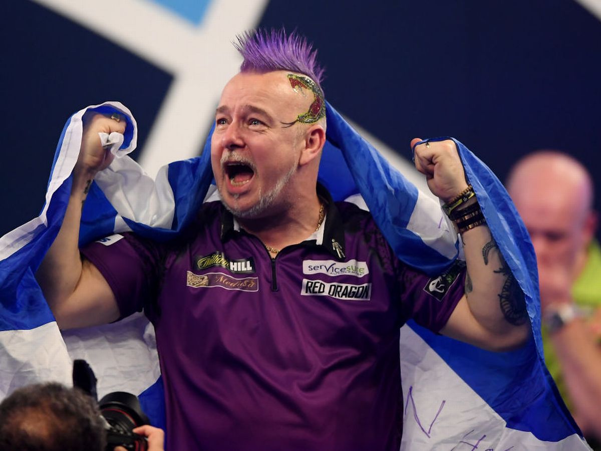 The English crowd at the darts have spent the last 3 weeks singing "Scotland get battered everywhere they go" 

Peter Wright has just won his 2nd World title in front of them battering 4 English players on the way. 

Priceless! 🏴󠁧󠁢󠁳󠁣󠁴󠁿