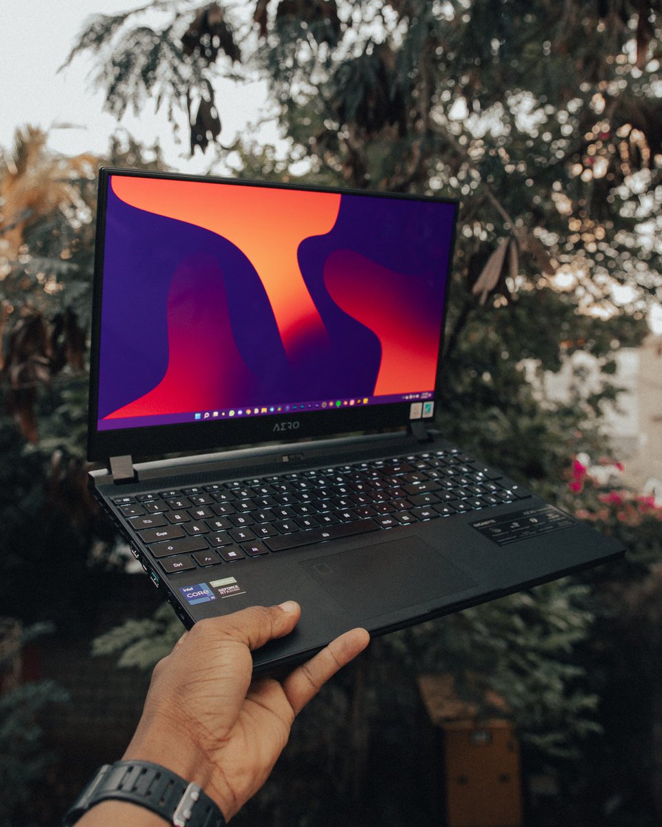 woodley_lozamma's tweet photo. My Lovely #GUNPOWER for create all my 2022 content🔥🔥🔥 @GIGABYTEUSA @NVIDIAGeForce @nvidia @AorusOfficial
Let's create some stuff.
#2022CONTENT #contentcreation https://t.co/si7ev7O17n
