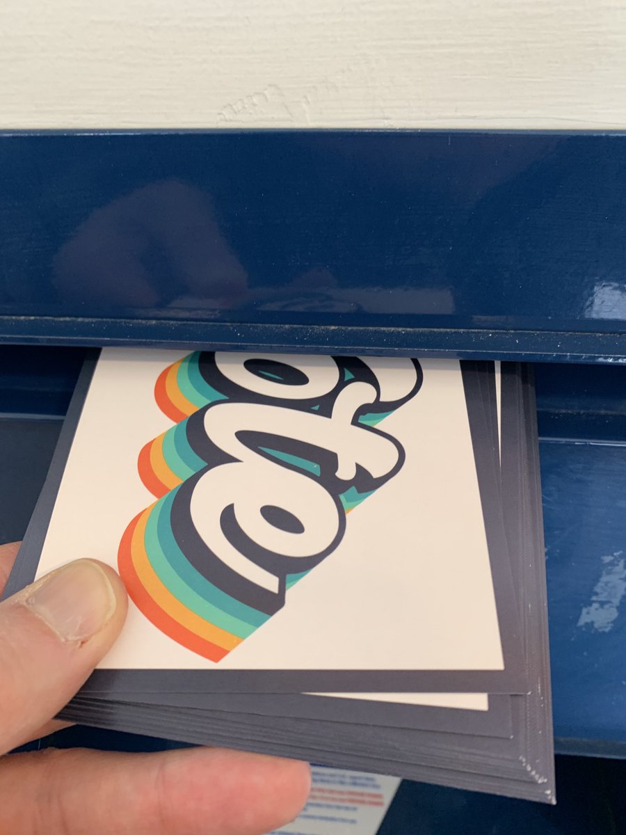 markburgerenerg's tweet photo. Starting the New Year by mailing @Postcards2WIN to #Wisconsin for 2022 @TurnoutPAC @OP_Dems #postcardstoswingstates #2022bluewave🌊 https://t.co/01aWQ5Qr9J