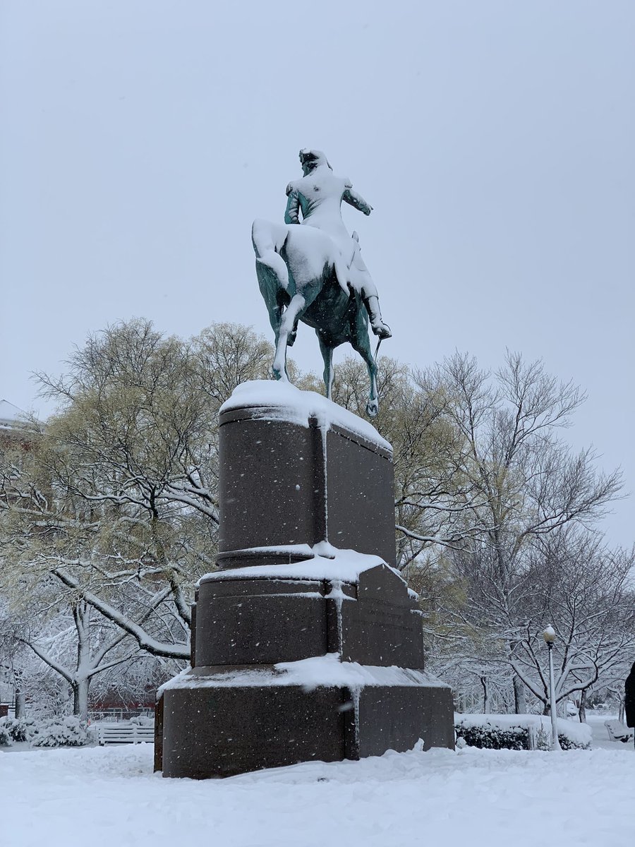 kmachand's tweet photo. Snow day!  #DCSnow https://t.co/uf5VJIH6OA