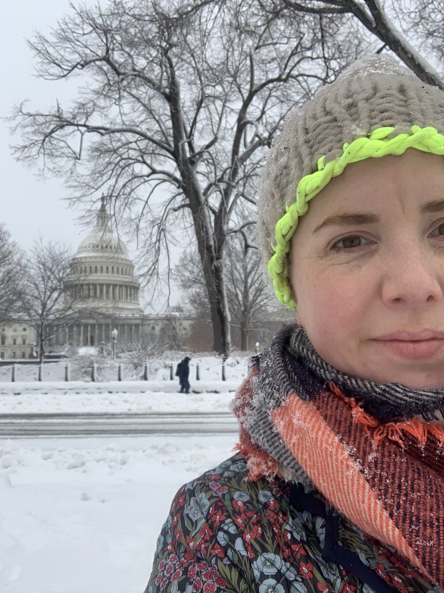 kmachand's tweet photo. Snow day!  #DCSnow https://t.co/uf5VJIH6OA