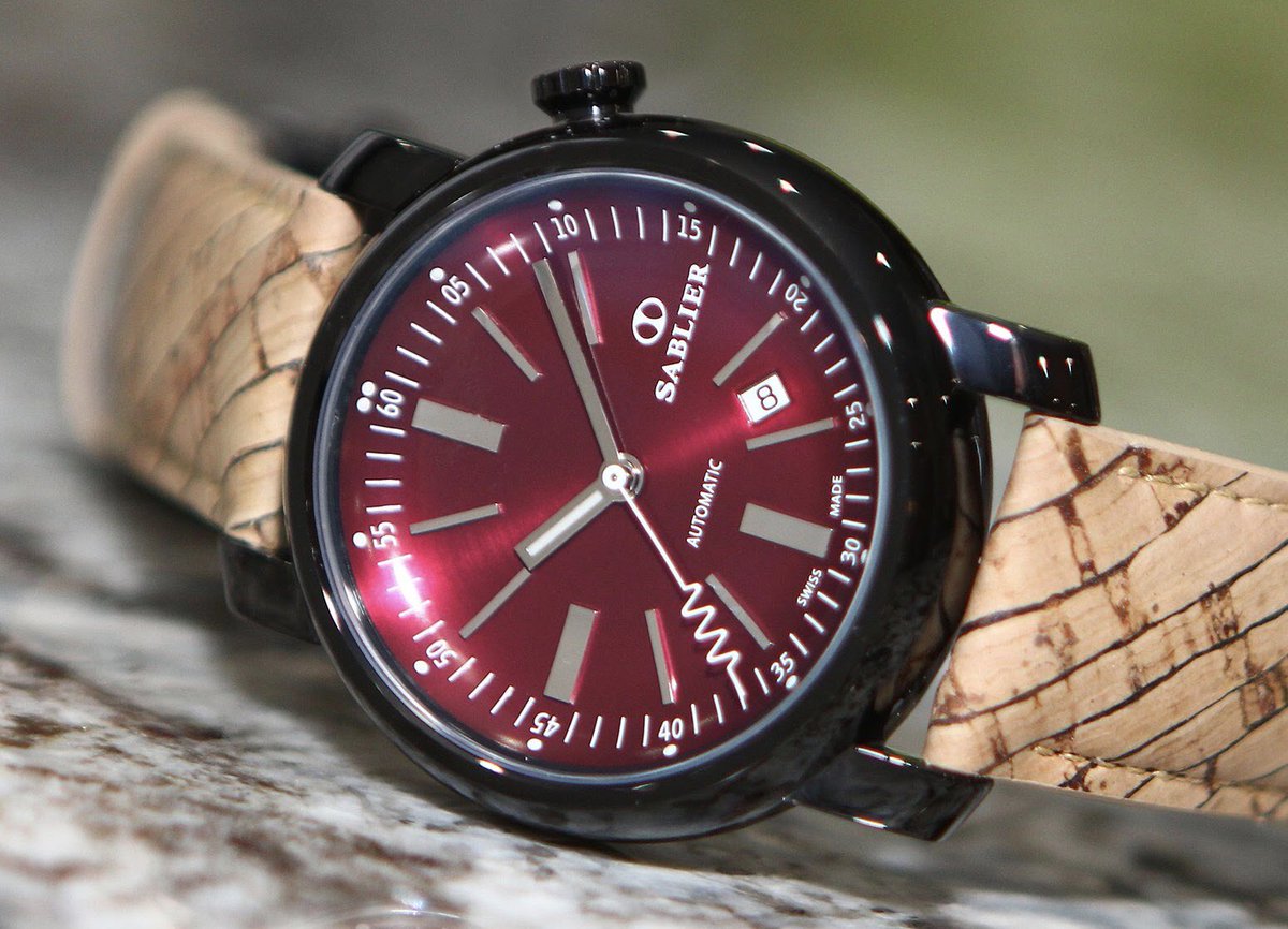 GallinRoss's tweet photo. What happens when you mix #wine with #watches.  You get the amazing Sablier Grand Cru II.  #cheers everyone https://t.co/AjcOg2HaZ4