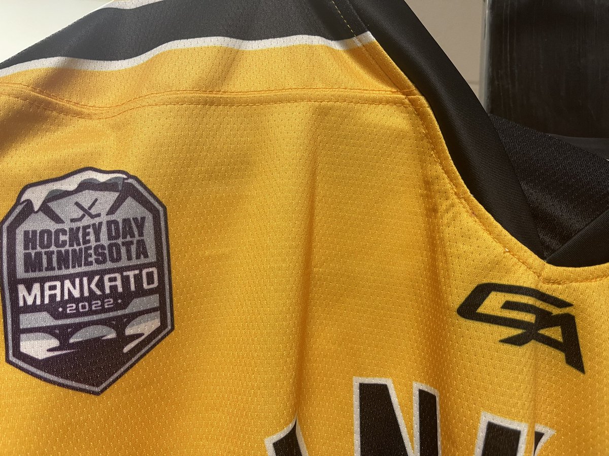 Little sneak of what the cougs will be repping on #HDM2022.  Couple more weeks until we get to do the full reveal!  Appreciate <a href="/GeminiAthletic/">Gemini Athletic</a> for working hard to get these on time!  See you soon <a href="/HockeyDayMN/">Hockey Day Minnesota</a>!!   #community