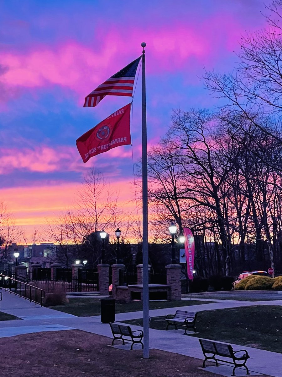 fairfieldprep's tweet photo. Watercolors at dusk in Pelletier Quad tonight! We celebrate God’s many blessings and nature’s beauty in the New Year! #BeIgnited #PrepQuad #peace #AMDG #findinggodinallthings https://t.co/yy2MYRqjVe