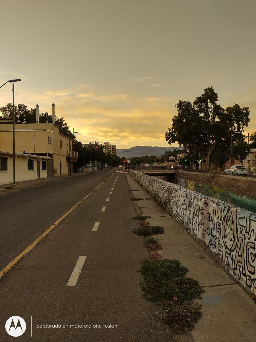 AgosBugarini's tweet photo. Atardeceres bendecidos https://t.co/Jocwz2eN7x
