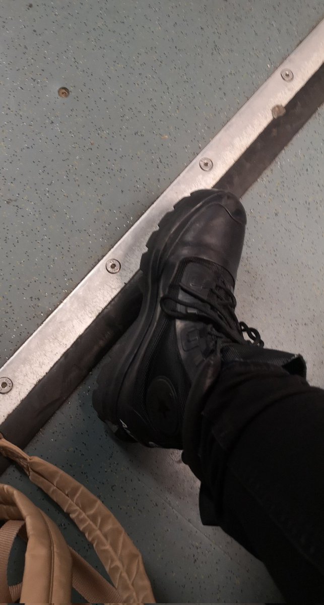 CallmeKittyxox's tweet photo. Bet some of you would love me to stop on you with these😉 #feetmaster #foot #stomp #feet #foot #findom https://t.co/yfy717TRXt