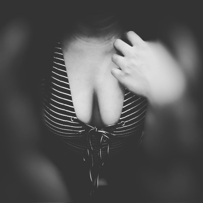 #onlyfansfreak #VIDEOS #sellingcontent #selfie https://t.co/WbXiWyD99G<a href="/tag/onlyfansfreak"class="tags">#onlyfansfreak</a><a href="/tag/videos"class="tags">#VIDEOS</a><a href="/tag/sellingcontent"class="tags">#sellingcontent</a><a href="/tag/selfie"class="tags">#selfie</a>