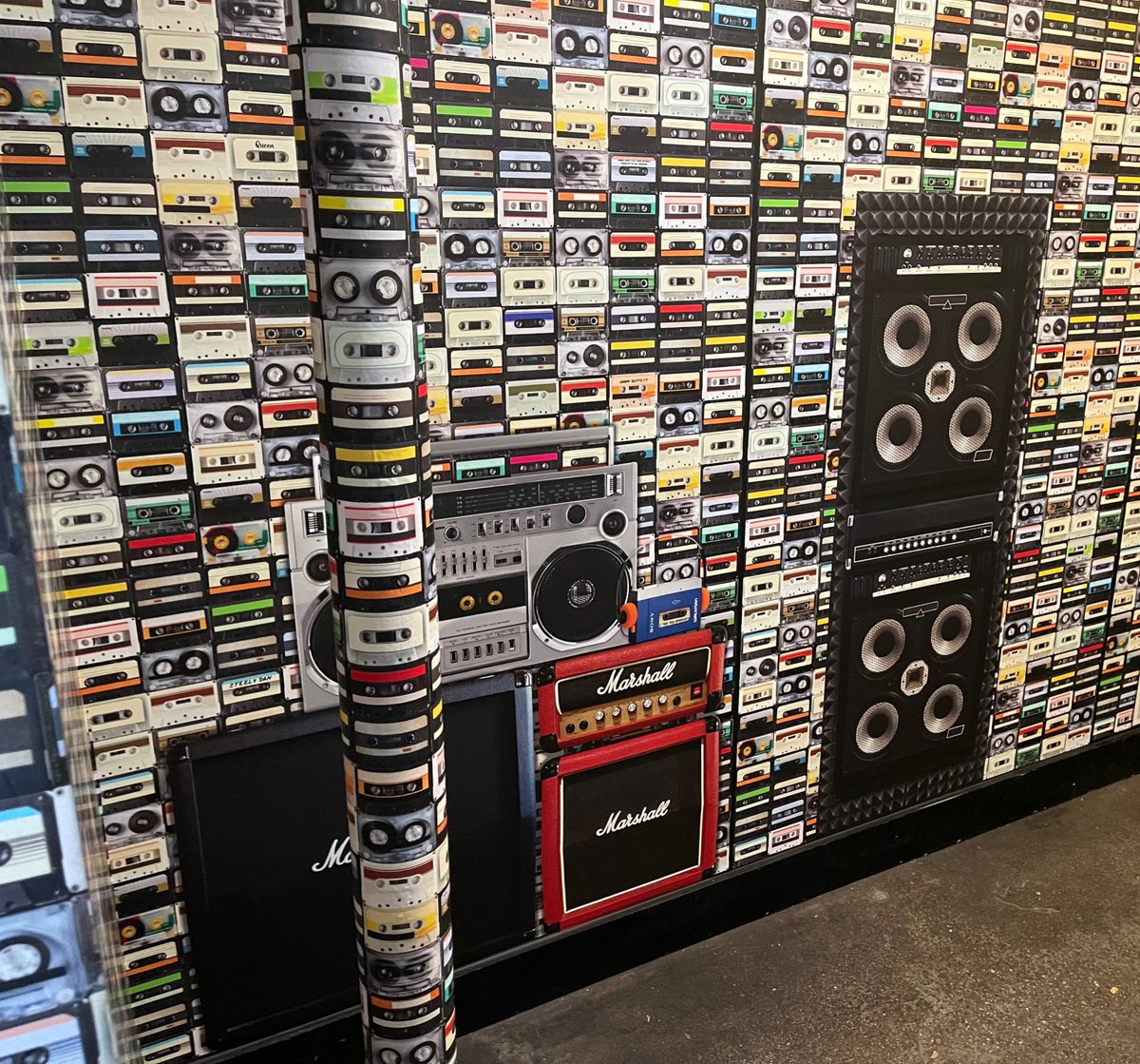 HBDIGITAL's tweet photo. Mixtape Monday!
Check out the old school cassette tape wall paper we created
and installed from floor to ceiling at MAMA's restaurant in HB! https://t.co/P1UFZAlHcE
