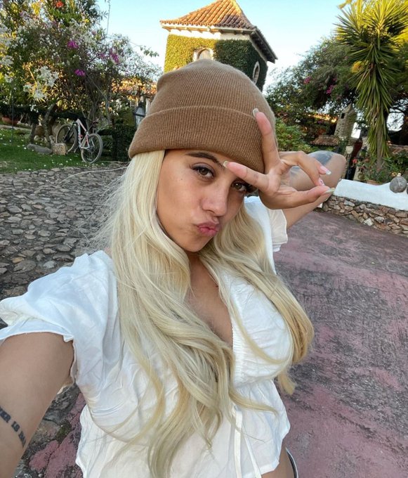 Te gustan rubias? Jajaja 😍 https://t.co/QGbjRVPqV8<a href="/tag/retweeet"class="tags"><span>#retweeet</span></a><a href="/tag/onlyfans"class="tags"><span>#onlyfans</span></a>