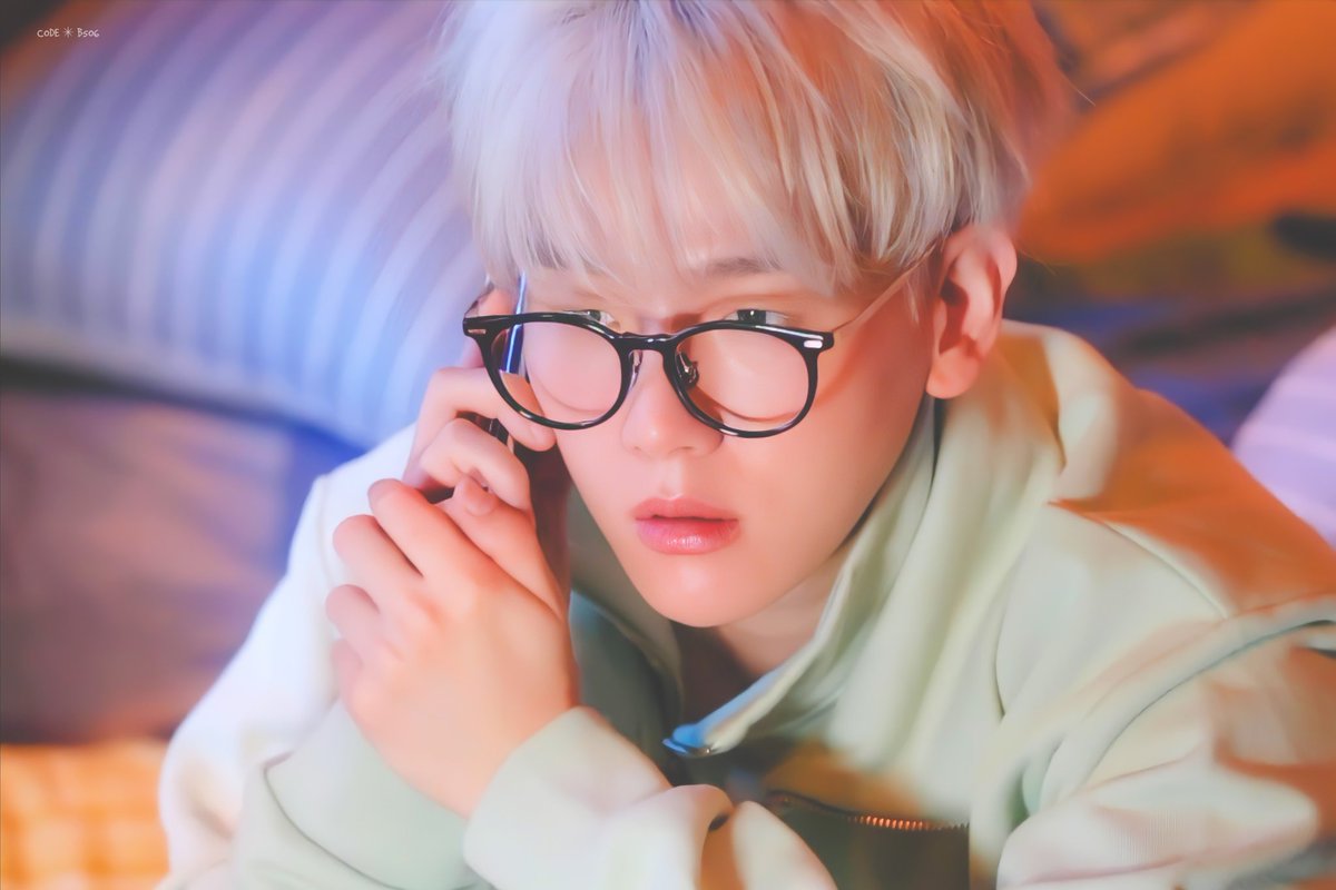 codeB5O6's tweet photo. D-397 🤓

#백현 #BAEKHYUN @B_hundred_Hyun https://t.co/j6iK6CAtZL