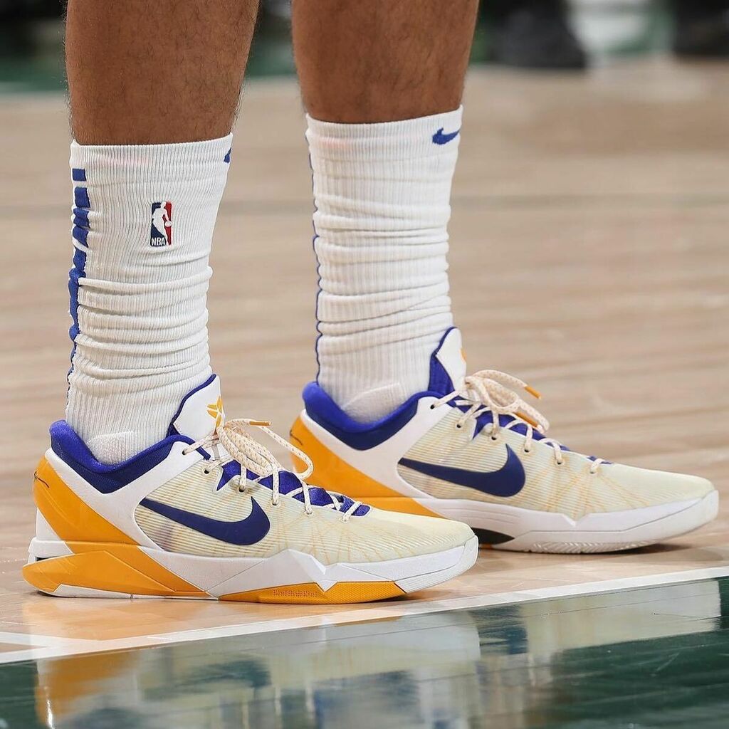 kickspotting's tweet photo. Kobe 7 for @treylyles 🐍
#nike #kobe7 #nikekobe #kickspotting #nbakicks
📸 @slamkicks https://t.co/DOixcOQDSO https://t.co/wNWH5LhlHw