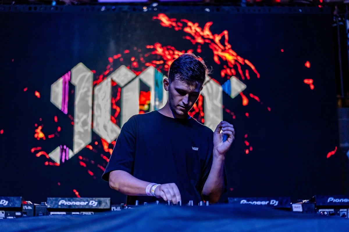 ILLFESTATX's tweet photo. Local talent unstoppable💪Check @ryan_jager throwing down at ILLfest Feb. 18th &amp; 19th amidst our biggest production to date 🔥Last Chance to score $50 Off any pair of ILLfest tickets until 11:59 PM TONIGHT➡️ https://t.co/jRAQUHNU6f🍾

📸 EliteImageProductions https://t.co/JOBXEvI6HD