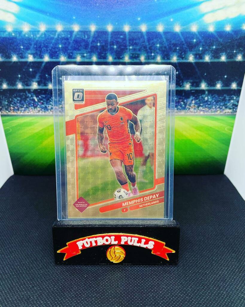 FutbolPulls's tweet photo. Gold Vinyl 1/1
Memphis Depay
âą
Pulled out of 2021-22 Donruss Hobby PYT Break #4
@paniniamerica
âą
#futbolpulls #fĂștbolpulls #letsripsomefutbol #whodoyoucollect #hobby #worldwide #thehobby #sportscards #soccerbreaks #cardsofinstagram #groupbreaks #so⊠https://t.co/7XlJeu9CMT https://t.co/HEaykezJZS