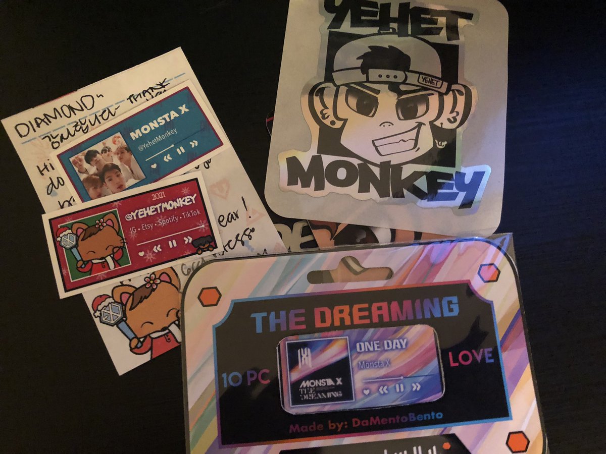 floatingcloud1's tweet photo. @YehetMonkey Thank you for the amazing stickers + the freebies ❤️❤️❤️

#MONSTA_X #THEDREAMING https://t.co/c3PDSLo3bp